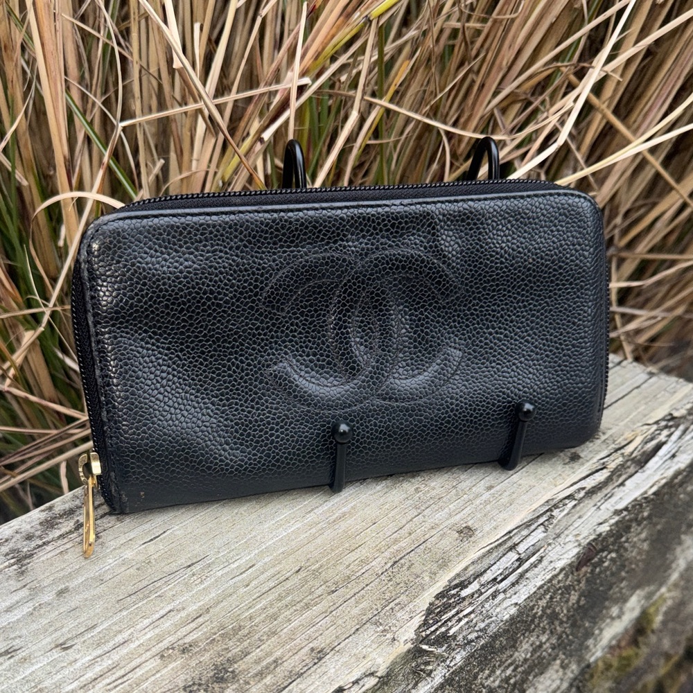CHANEL Black Caviar Leather ID card & sticker present vintage & GUC